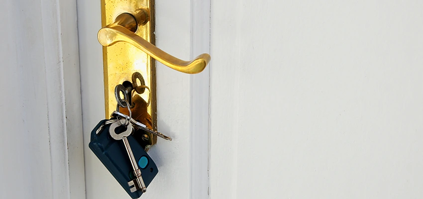 Broken Door Key Extraction in Imperial Beach, CA